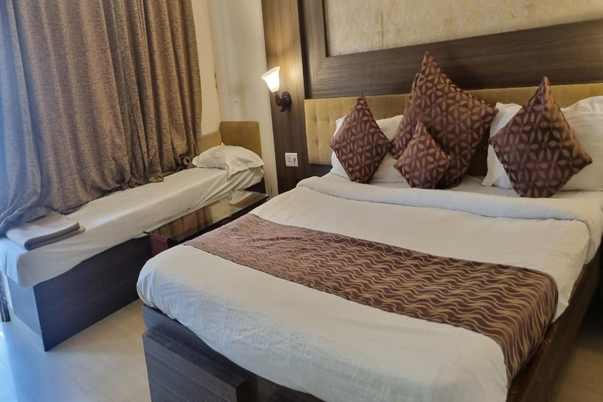 Rupis Resort Near Udaipur Airport Dabok Eksteriør bilde