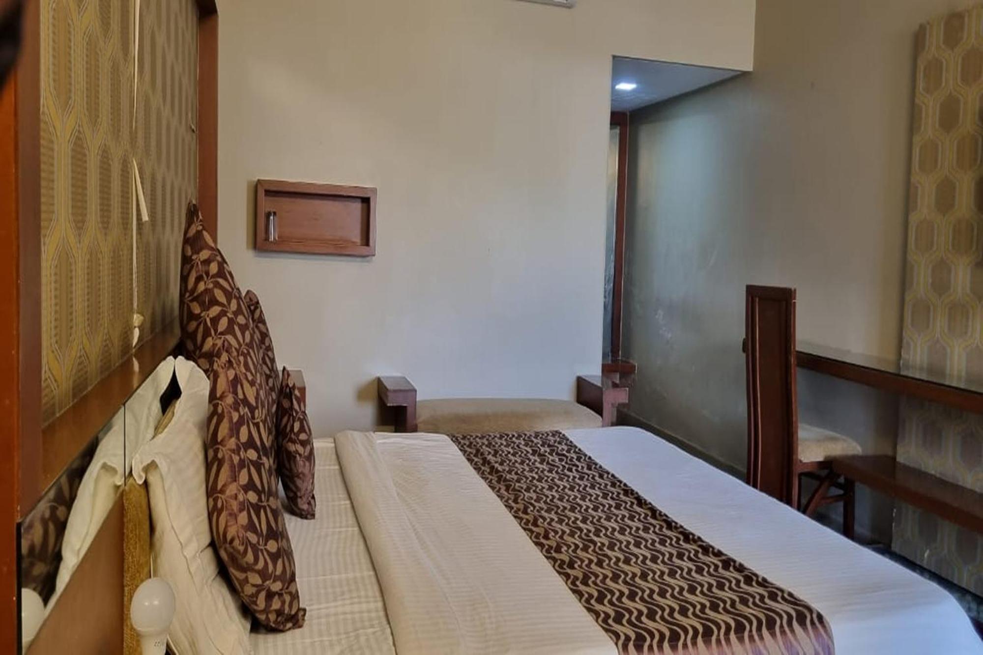 Rupis Resort Near Udaipur Airport Dabok Eksteriør bilde