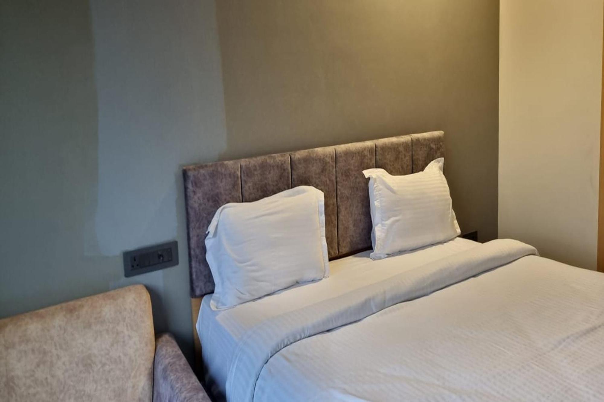 Rupis Resort Near Udaipur Airport Dabok Eksteriør bilde