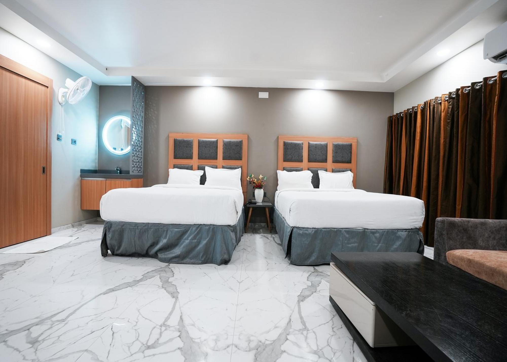 Rupis Resort Near Udaipur Airport Dabok Eksteriør bilde
