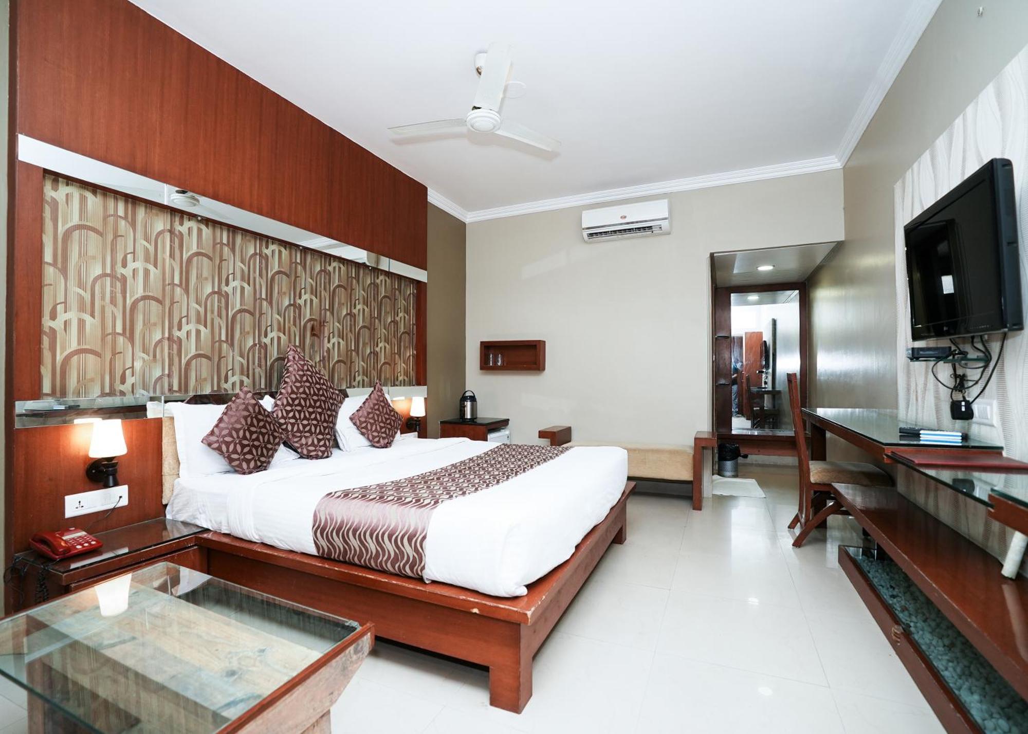 Rupis Resort Near Udaipur Airport Dabok Eksteriør bilde