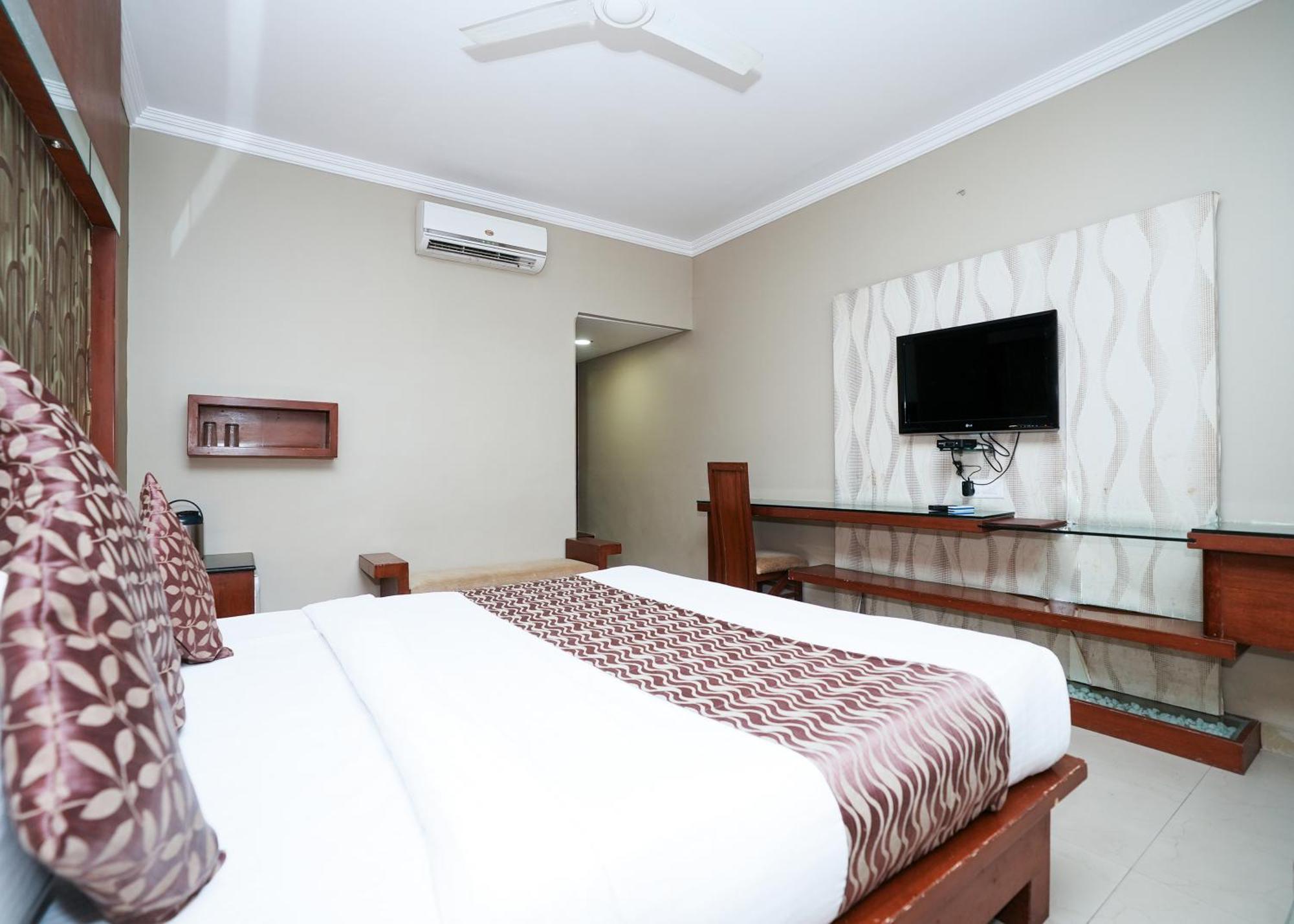 Rupis Resort Near Udaipur Airport Dabok Eksteriør bilde