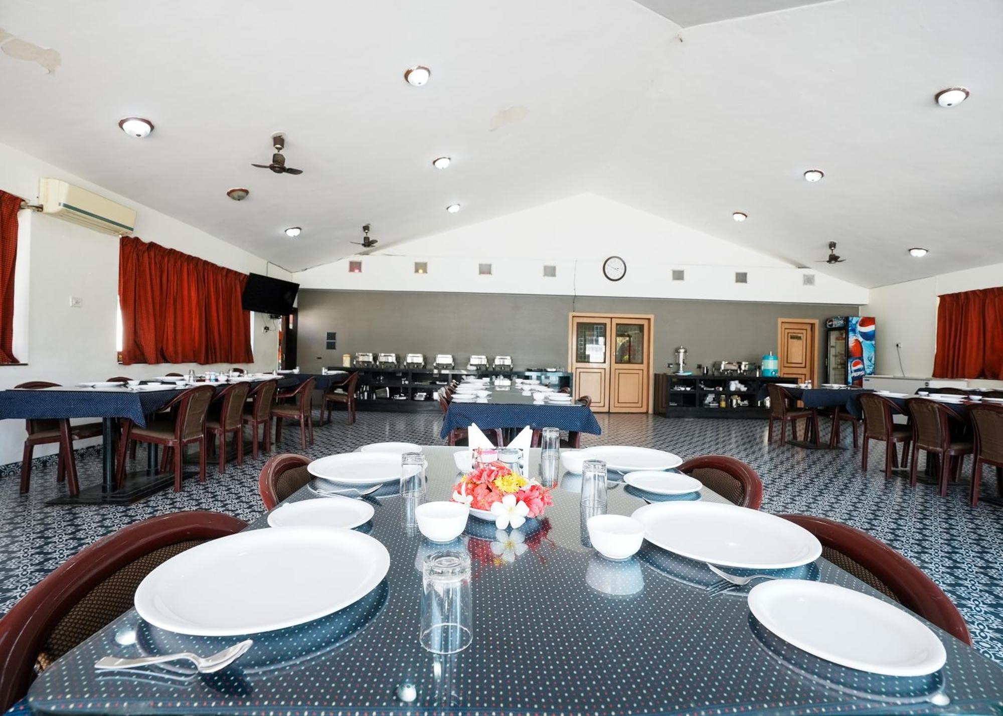 Rupis Resort Near Udaipur Airport Dabok Eksteriør bilde