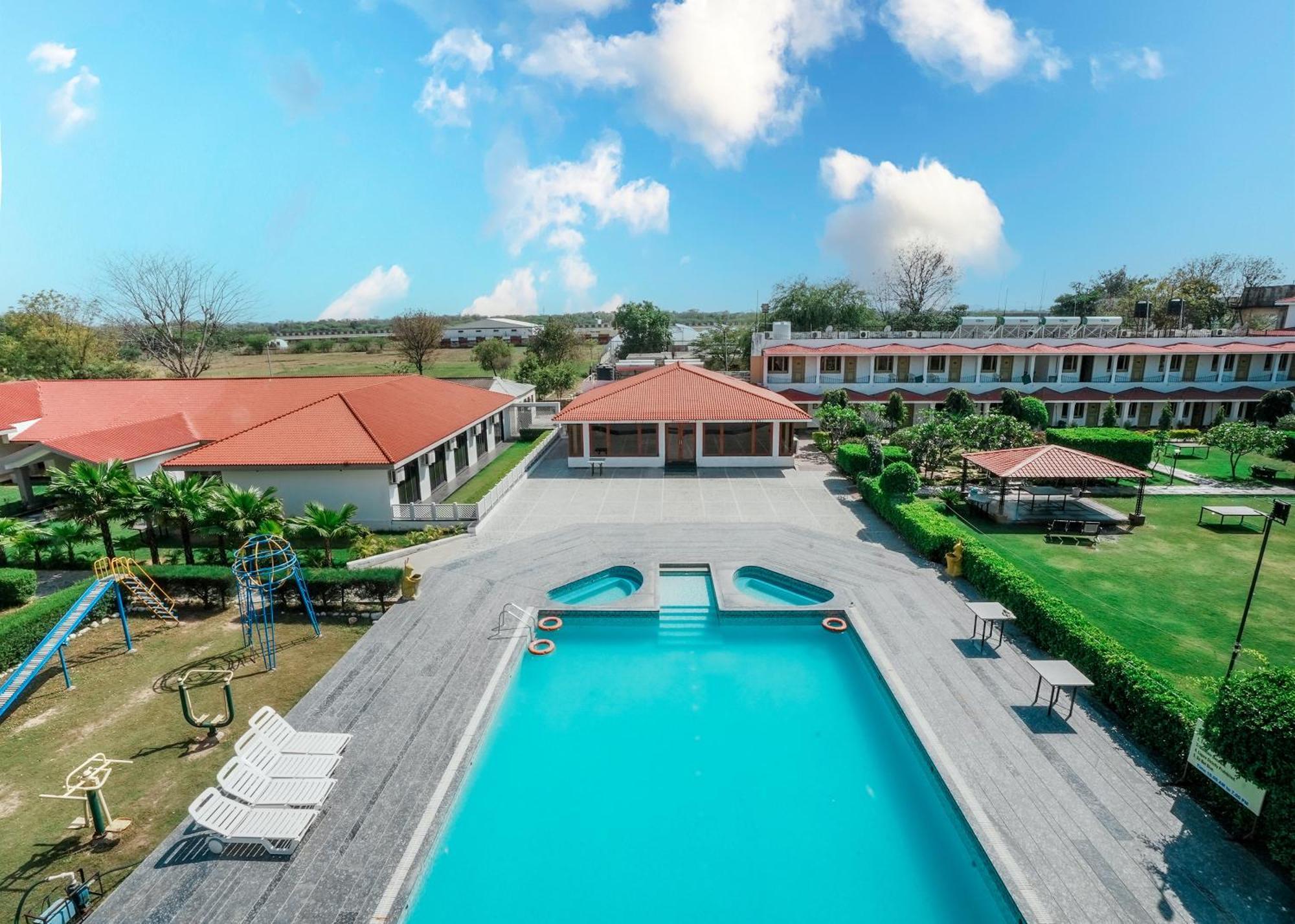 Rupis Resort Near Udaipur Airport Dabok Eksteriør bilde