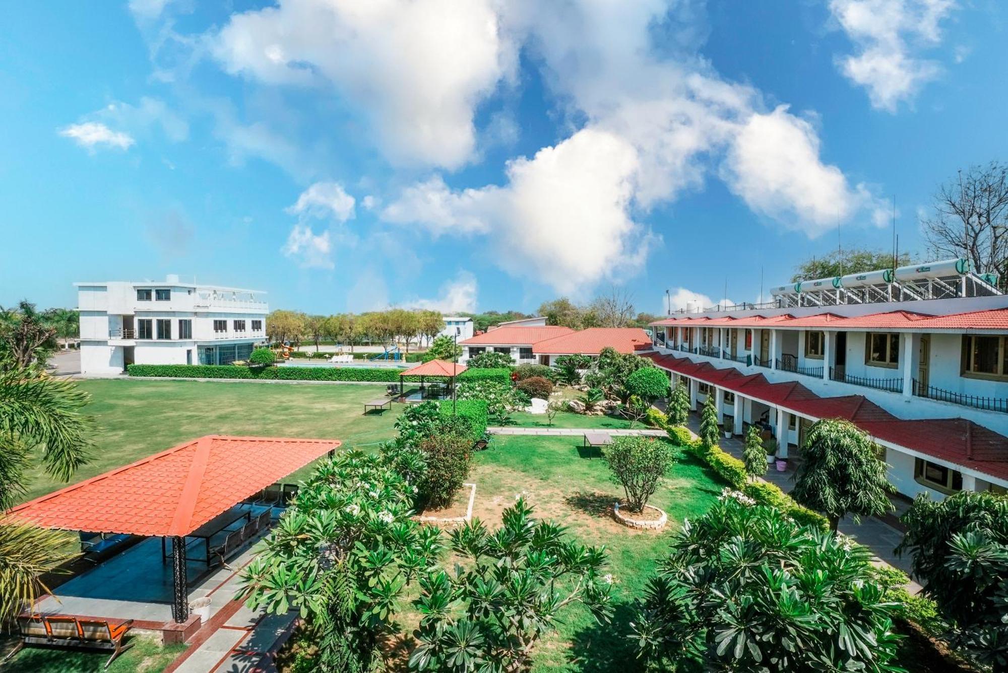 Rupis Resort Near Udaipur Airport Dabok Eksteriør bilde